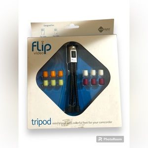 NWT Flip Video Tripod